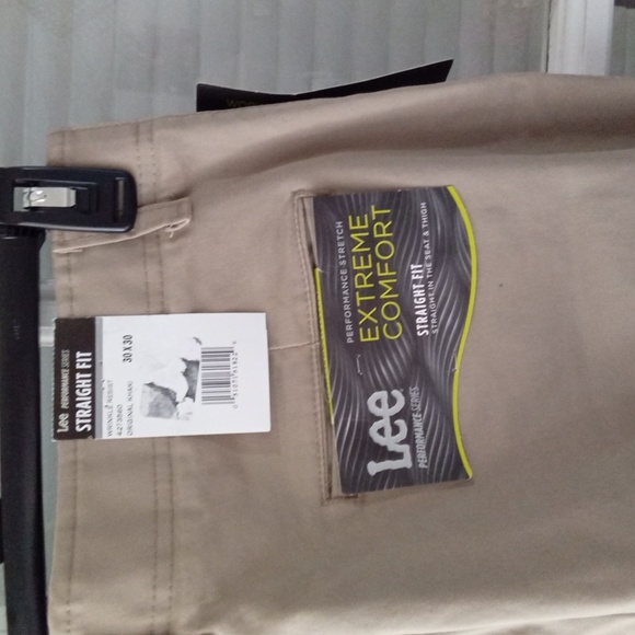 NWT MENS SZ 30x30 LEE STRAIGHT FIT KHAKI PANTS - Picture 3 of 4